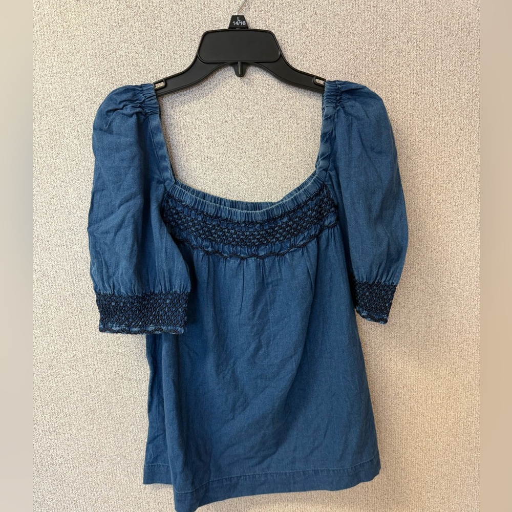 Faherty Women Size XS Presley Embroidered Detail Cotton‎ Chambray Top